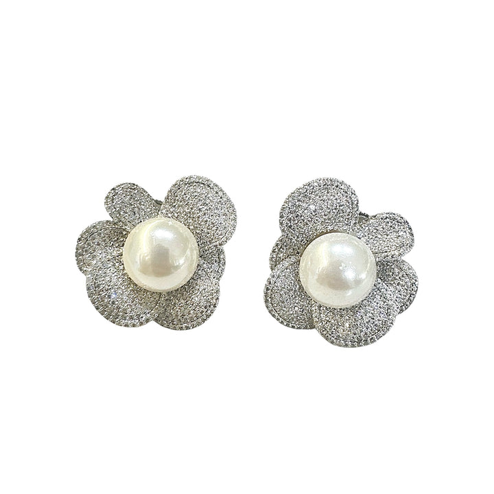 SAURASENI FLORAL STUDS