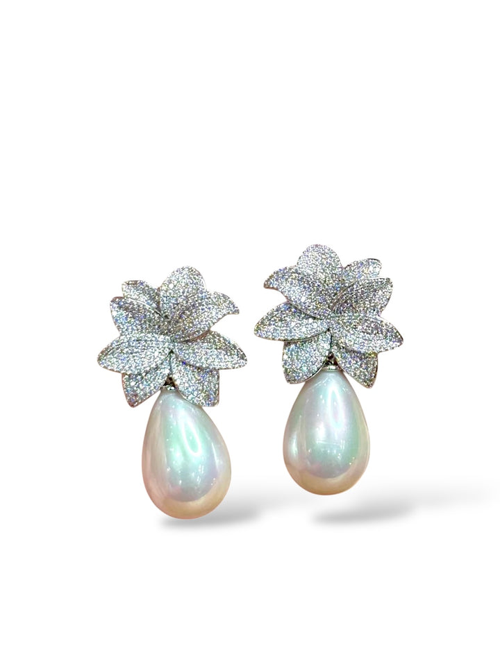 CARNI FLOWER PEARL DROP EARRINGS